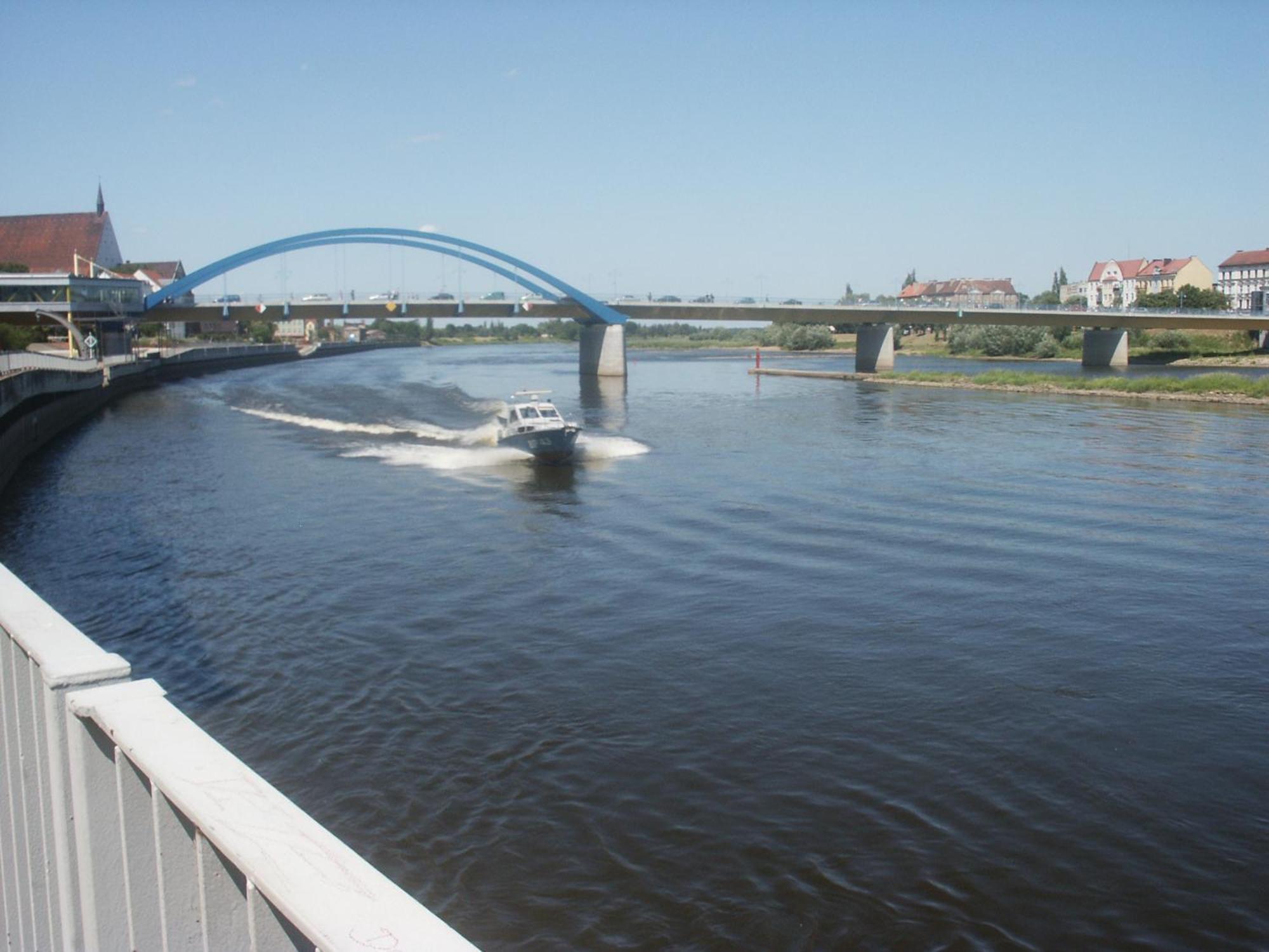 Viadrina Rooms&Apartments Frankfurt-Oder am Park im Zentrum Frankfurt  Buitenkant foto