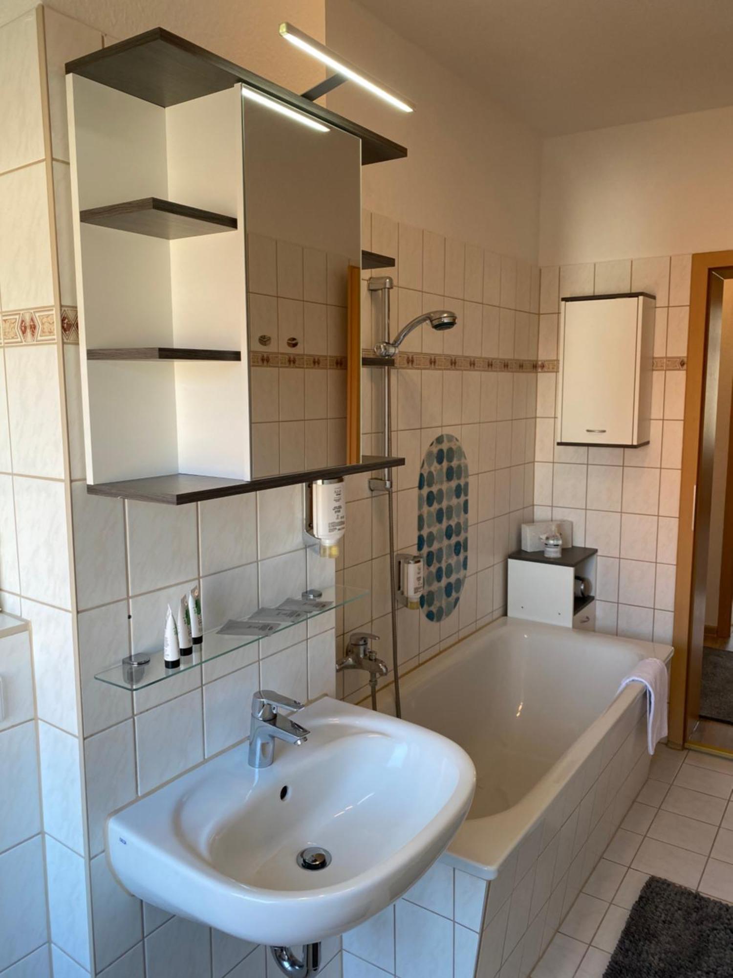 Viadrina Rooms&Apartments Frankfurt-Oder am Park im Zentrum Frankfurt  Buitenkant foto